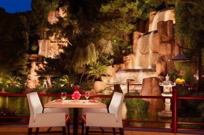 Perfect Date Night Restaurants in Las Vegas