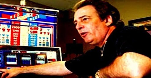 Tommy Glenn Carmichael used the 'monkey paw' device to rig slot machines.