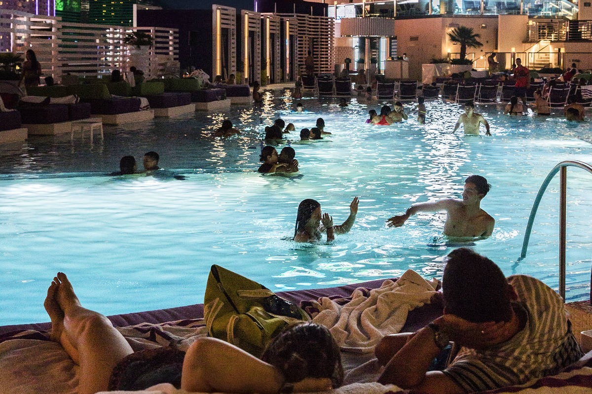 Cosmopolitan Marquee Pool