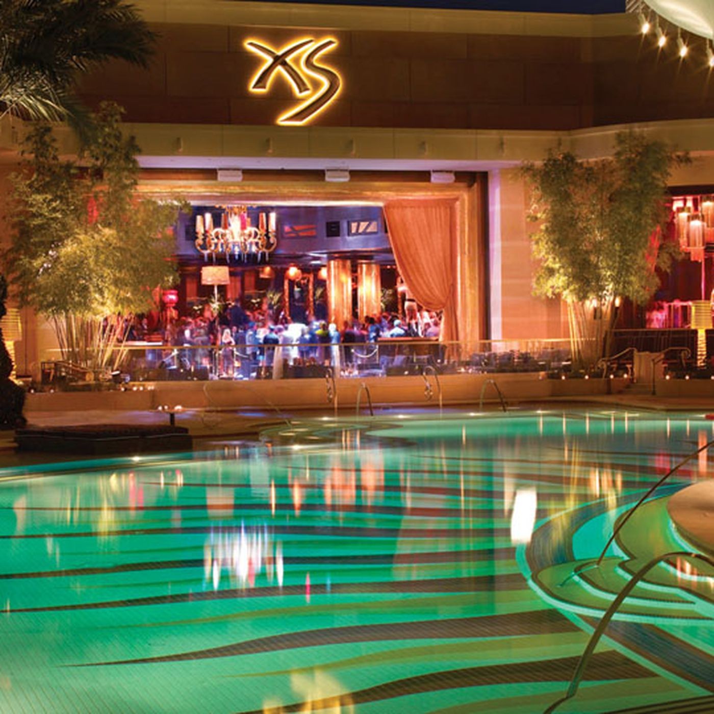 XS