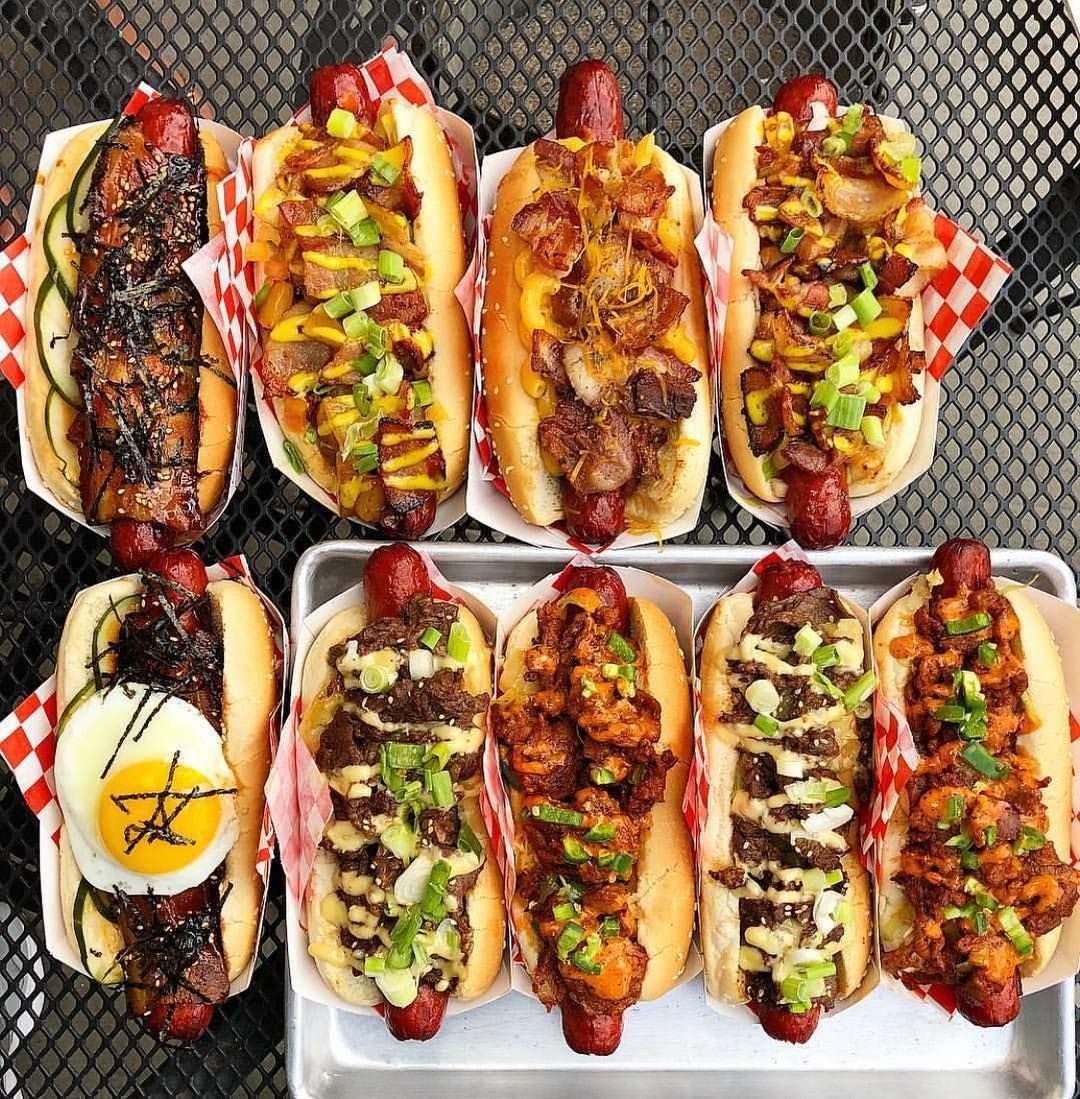 Buldogis Gourmet Hot Dogs