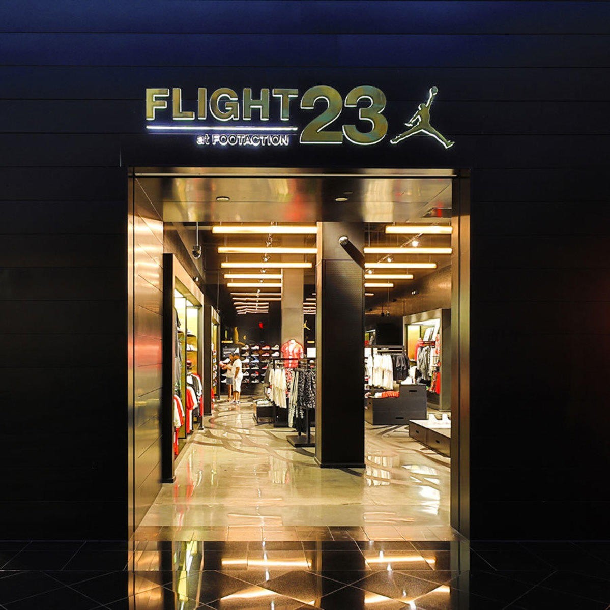 FLIGHT 23 AT FOOTACTION