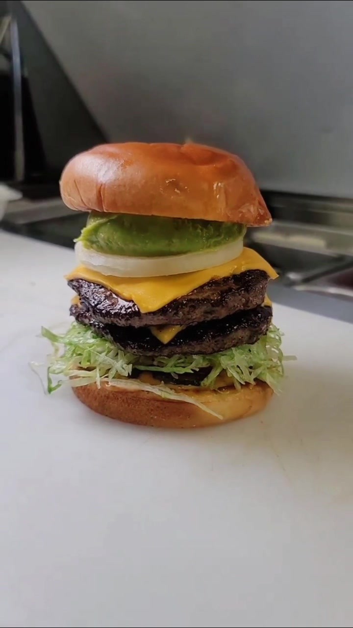 Cali Burgers at Calibombs &amp; Burgers