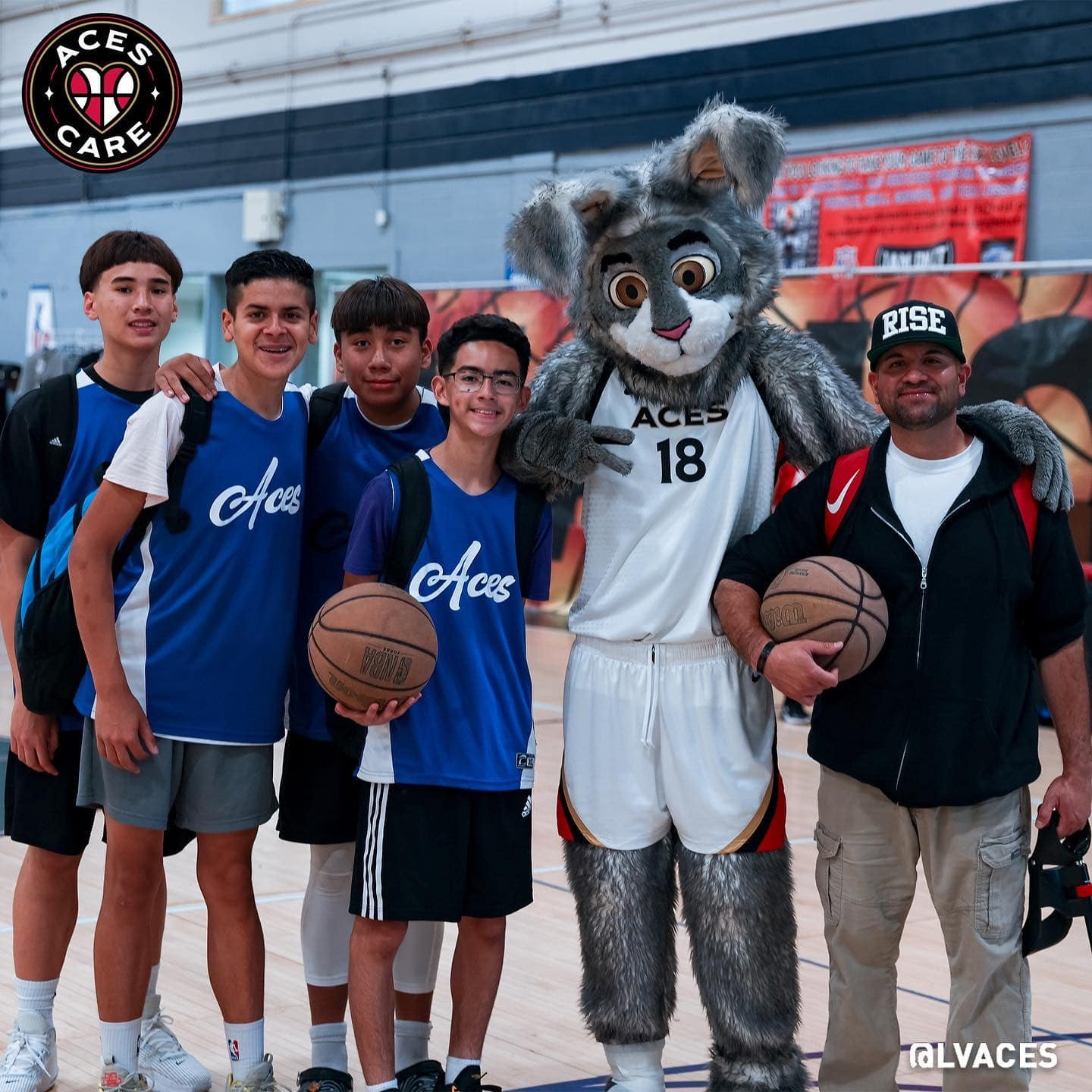 Buckets the Rabbit (Las Vegas Aces)