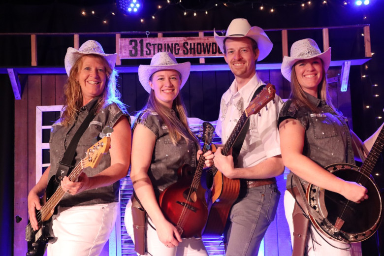 Firelight Barn Brings Live Music, Dinner, and Old-School Fun to Henderson