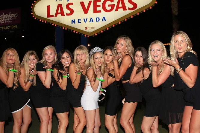 Instagram-Worthy Vegas Bachelorette Party Ideas