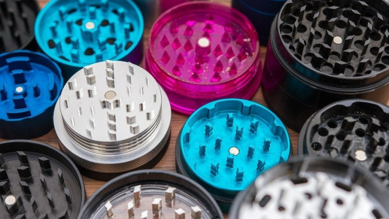 A Las Vegas Christmas Gift Guide For Your Stoner Friend