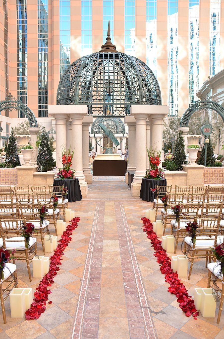 Get Married in a Casino: Las Vegas Hotels With Wedding Chapels