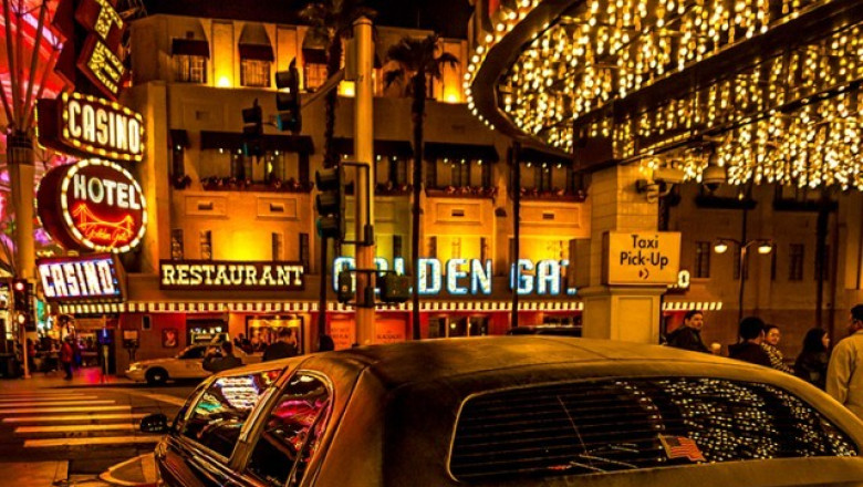 I Took My Girlfriend On a Romantic Trip to Vegas. Here’s What We Did!