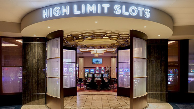 Here's What Being a High Roller Gets You At a Vegas Casino