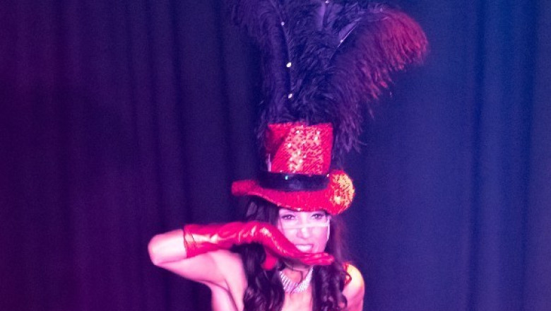 The Eternal Allure of the Las Vegas Showgirl