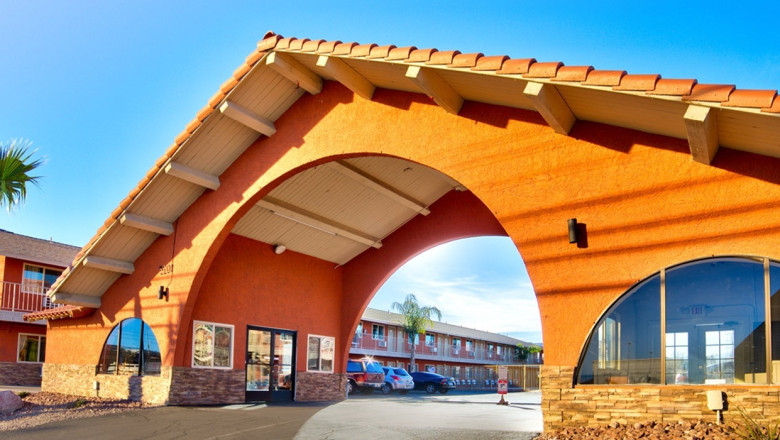 Five Vegas Motels to Avoid Like Day-Old Sushi