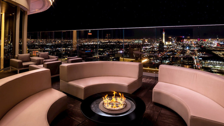 Have a Drink at These Amazing Las Vegas Bars