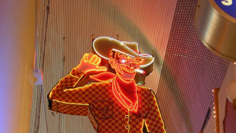9 Free Things to Do on Fremont Street