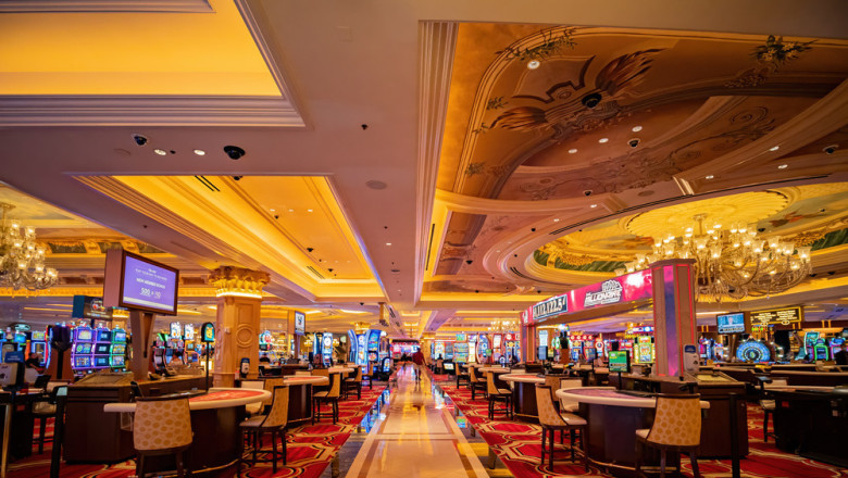 These Casinos Have the Loosest Slots in Las Vegas