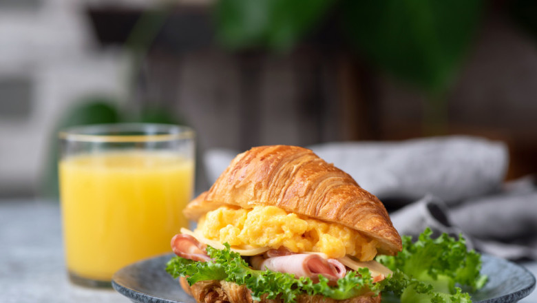 Grab a Breakfast Sandwich on the Las Vegas Strip