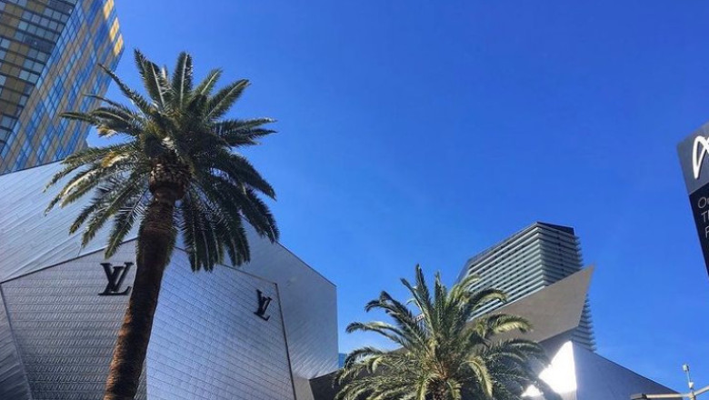 Where To Shop on the Las Vegas Strip (2022)